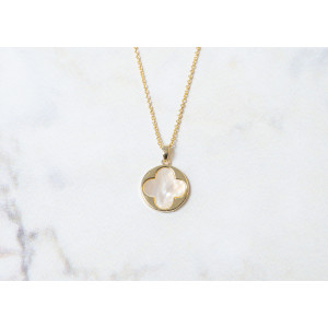 The Clover Collection Pendant 15mm Nude Pearl Including Adjustable Necklace up to 45cm