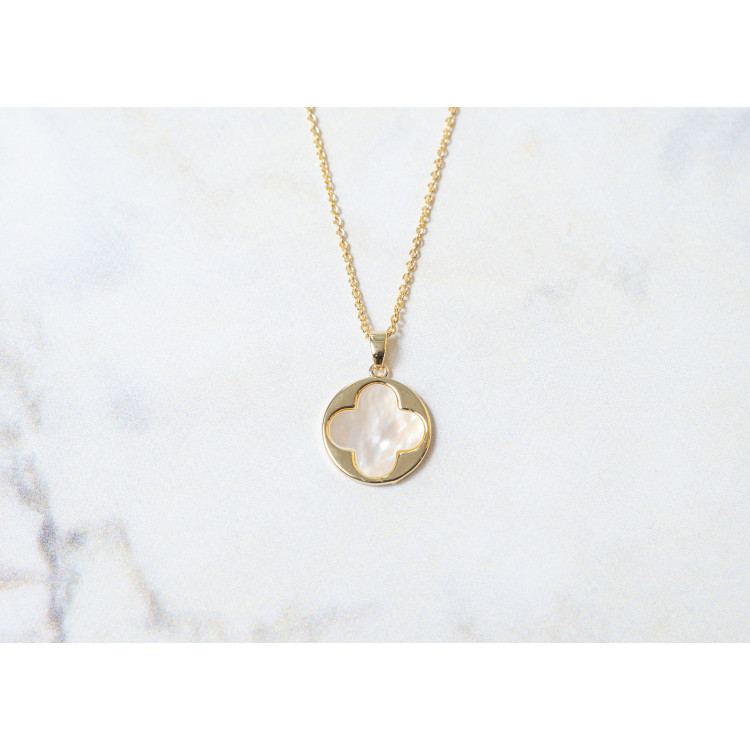 The Clover Collection Pendant 15mm Nude Pearl Including Adjustable Necklace up to 45cm