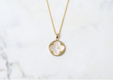 The Clover Collection Pendant 15mm Nude Pearl Including Adjustable Necklace up to 45cm