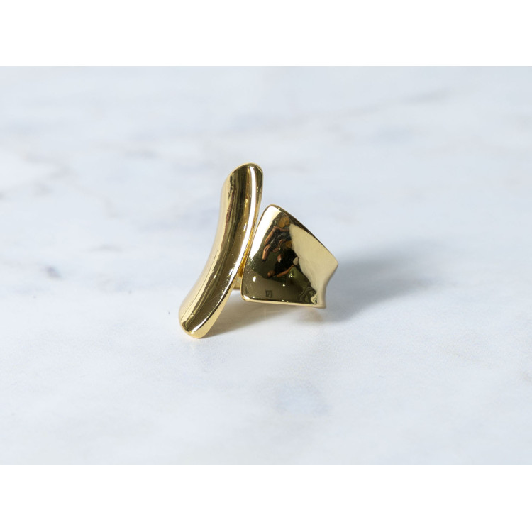 The Infinity Ring Collection Elegance and Chic Freesize Non Tarnish Gold Colour