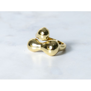 The Infinity Ring Collection Elegance and Chic Freesize Non Tarnish Gold Colour