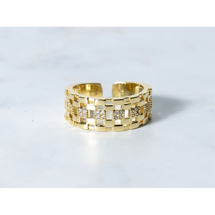 The Infinity Ring Collection Elegance and Chic Freesize Non Tarnish Gold Colour