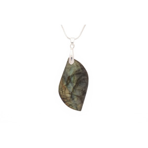 Labradorite gemstone pendant on a silver goloured necklace