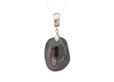 Hypersthene gemstone pendant on a silver coloured necklace