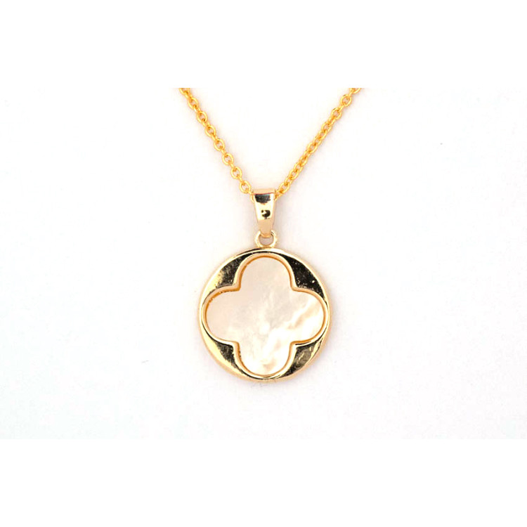 The Clover Collection Pendant 15mm Nude Pearl Including Adjustable Necklace up to 45cm