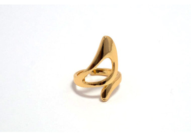 The Infinity Ring Collection Elegance and Chic Freesize Non Tarnish Gold Colour