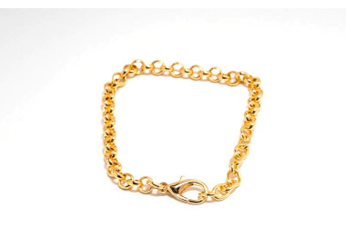 Chic Collection Bracelet Non Tarnish Gold Colour