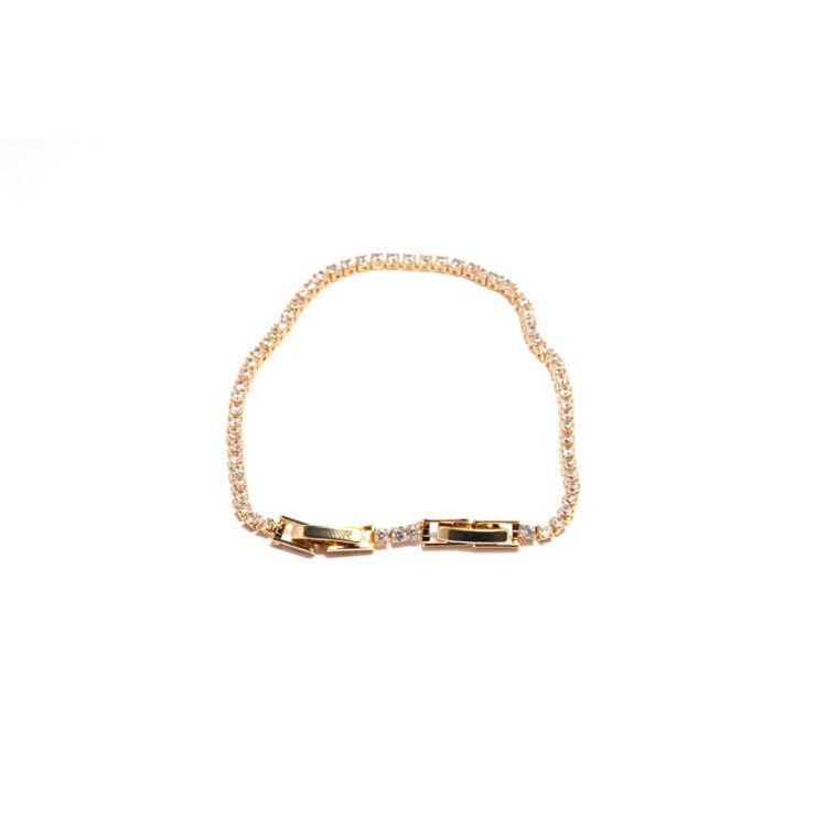 Chic Collection Bracelet Non Tarnish Gold Colour Chic Collection Bracelet Non Tarnish Gold Colour