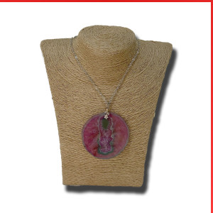 Agate Gemstone Pendant on a Silver-Coloured Necklace.